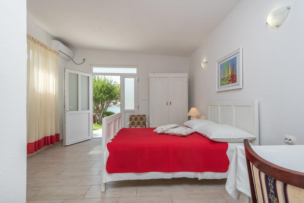 Apartments Coce Trogir Exterior foto